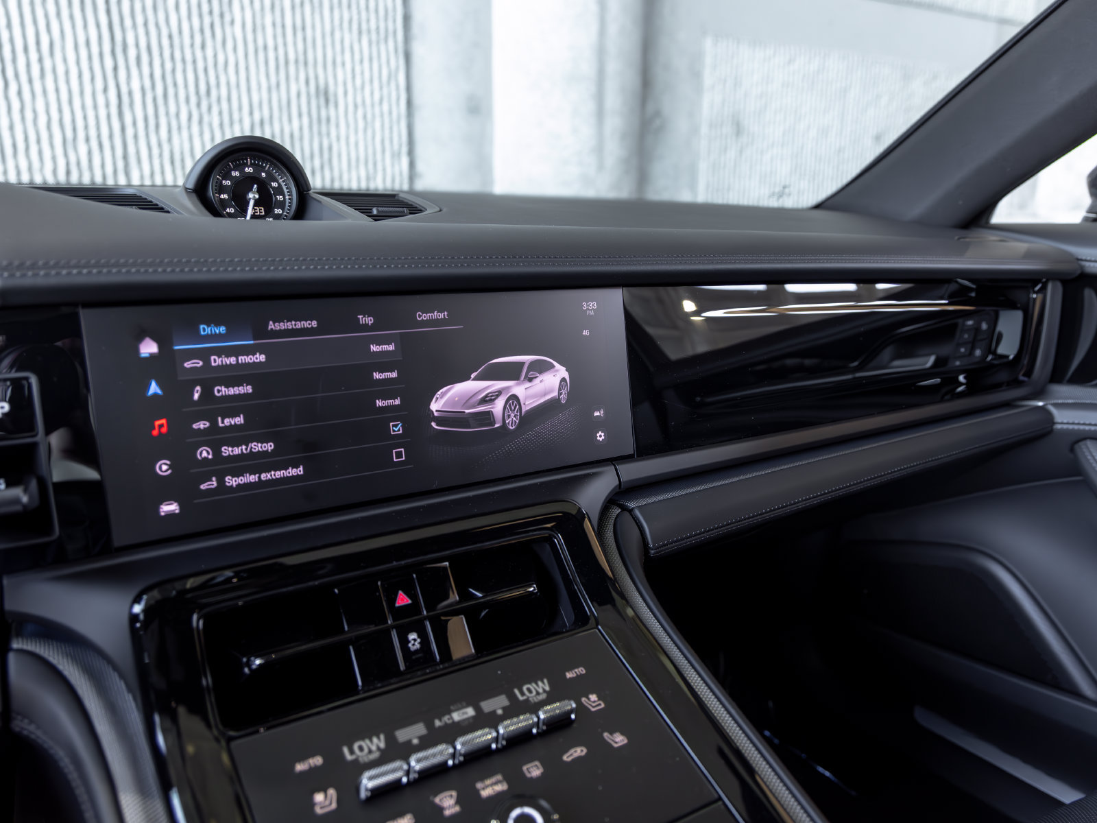 Certified 2024 Porsche Panamera 4 AWD/4WD image 36