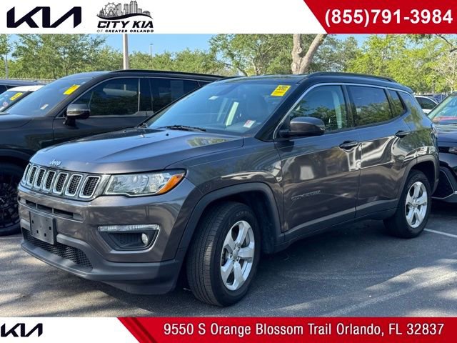 Used 2018 Jeep Compass Latitude image 1