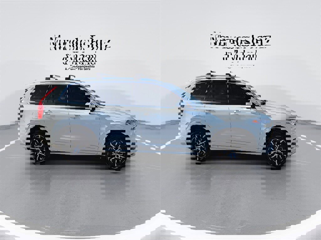 Used 2020 Volvo XC90 T5 Momentum w/ Protection Package image 9