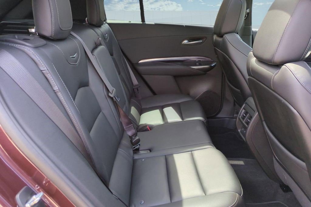 Certified 2023 Cadillac XT4 Luxury w/ Cold Weather Package image 15