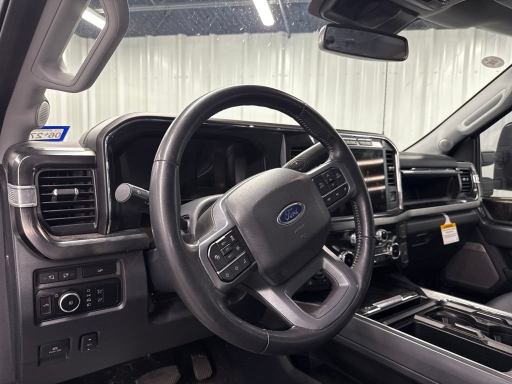 Used 2024 Ford F250 Lariat w/ Lariat Ultimate Package AWD/4WD image 23