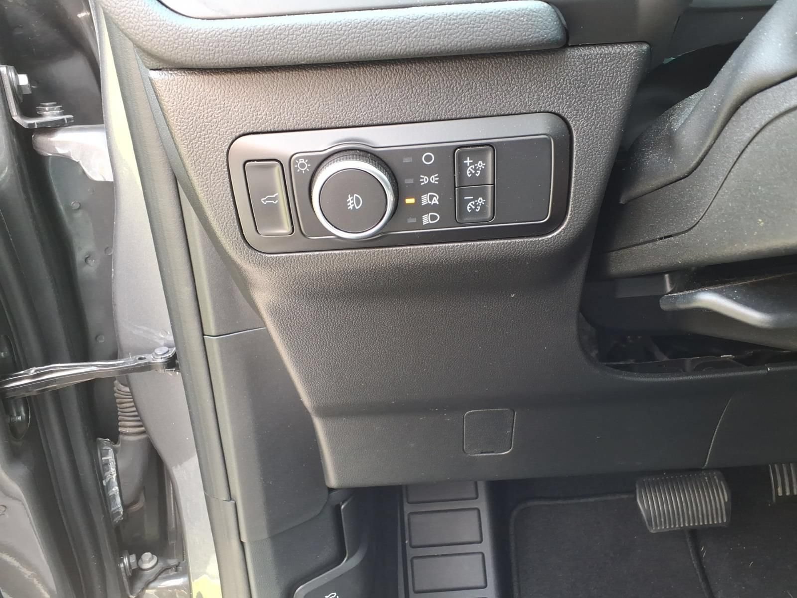 Used 2023 Ford Escape Platinum AWD/4WD image 20