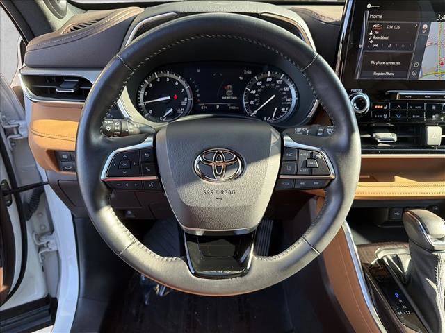 Used 2021 Toyota Highlander Platinum image 14
