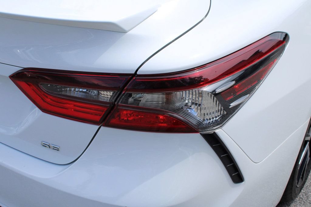 Used 2023 Toyota Camry SE FWD image 10