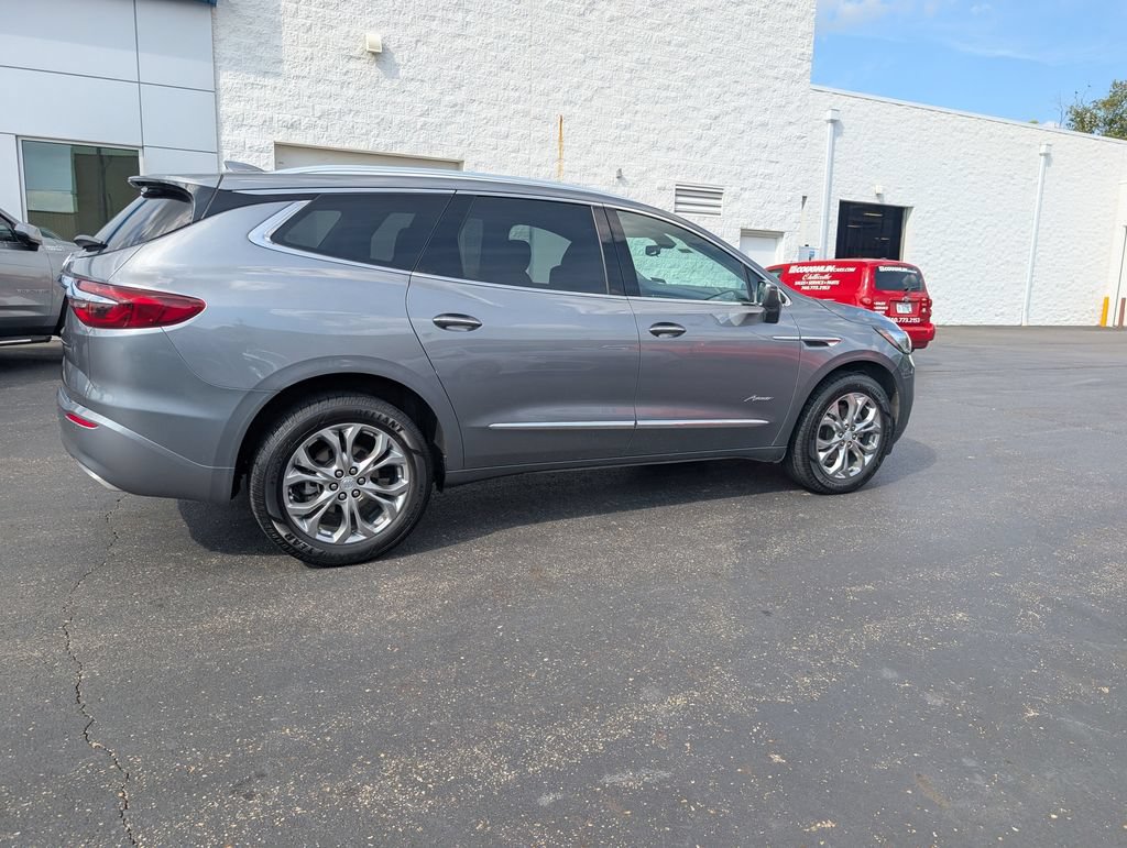 Used 2020 Buick Enclave Avenir w/ Avenir Technology Package AWD/4WD image 8