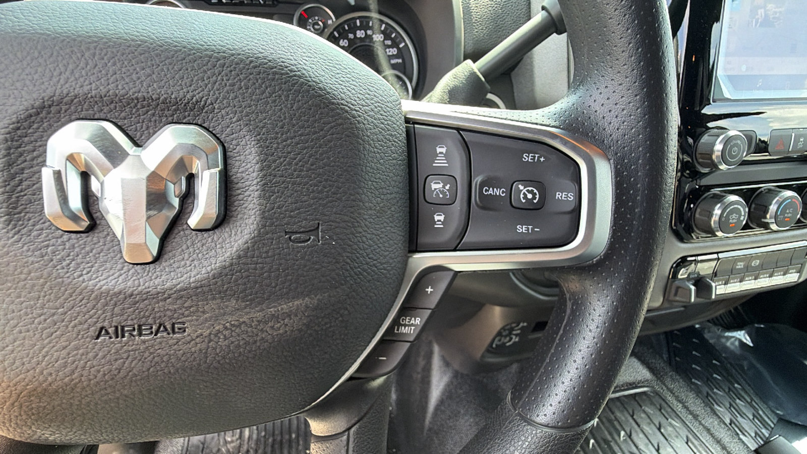 New 2026 RAM 5500 Tradesman w/ Chrome Appearance Group AWD/4WD image 24