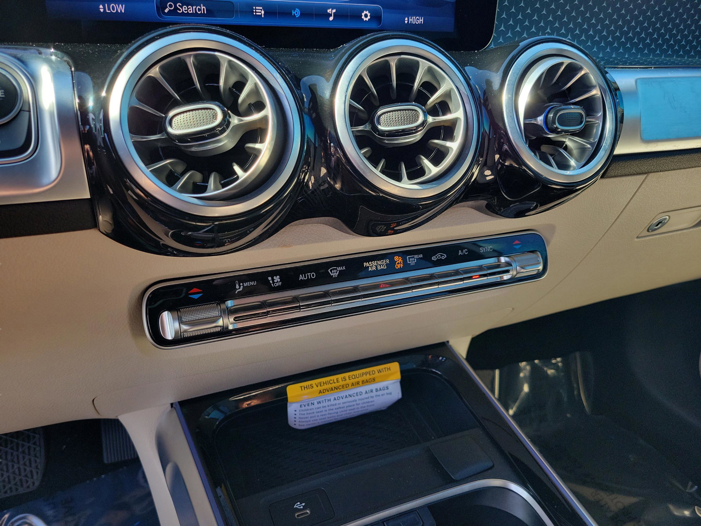 Certified 2025 Mercedes-Benz GLB 250 image 27