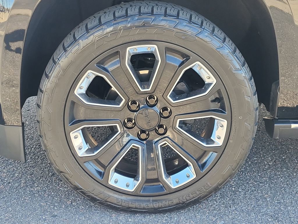 Used 2019 GMC Yukon Denali w/ Denali Ultimate Package image 17