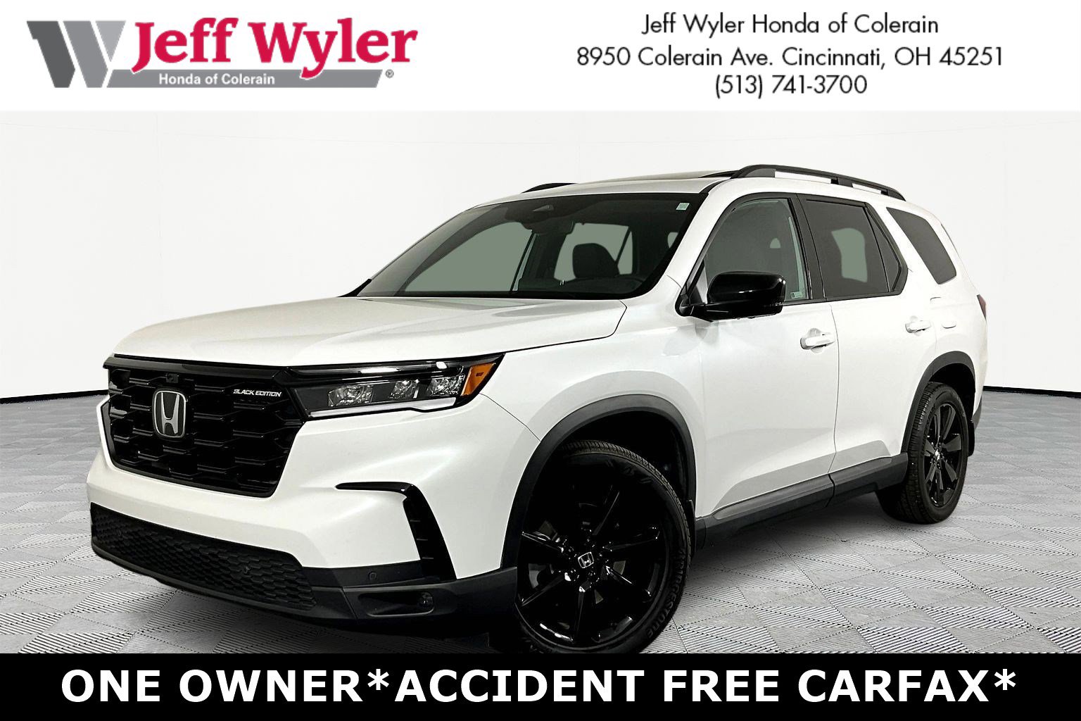 Certified 2025 Honda Pilot Black Edition image 1