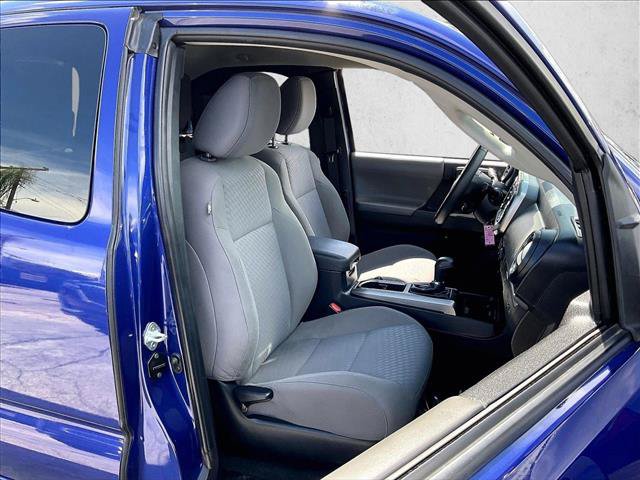 Used 2022 Toyota Tacoma SR5 w/ Technology Package RWD image 9