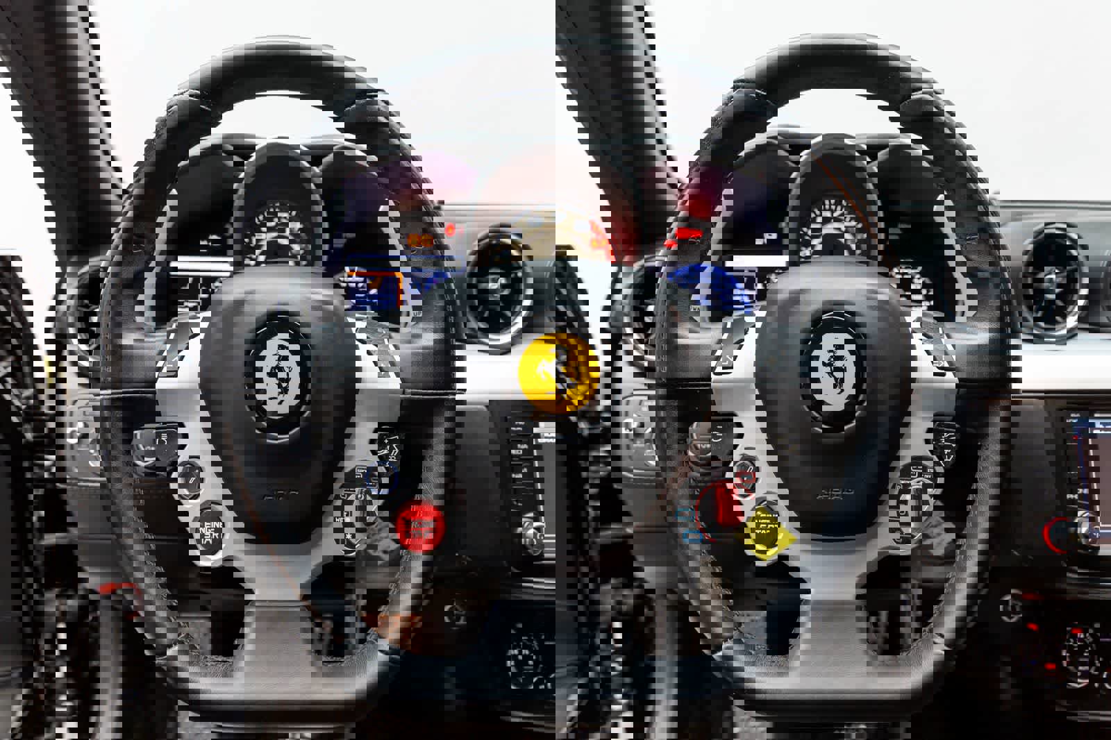 Used 2015 Ferrari FF image 17