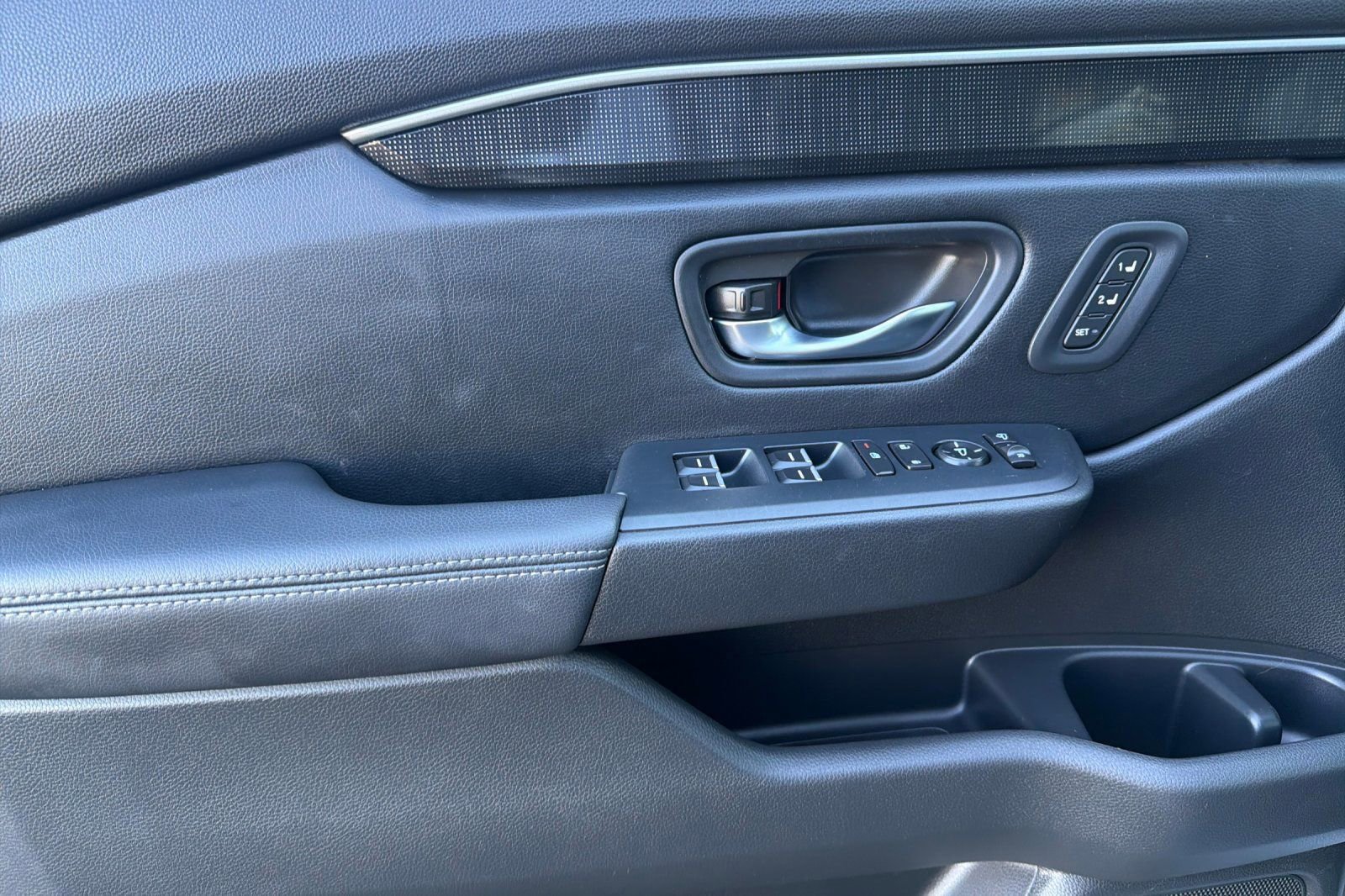 Used 2023 Honda Pilot Elite image 12