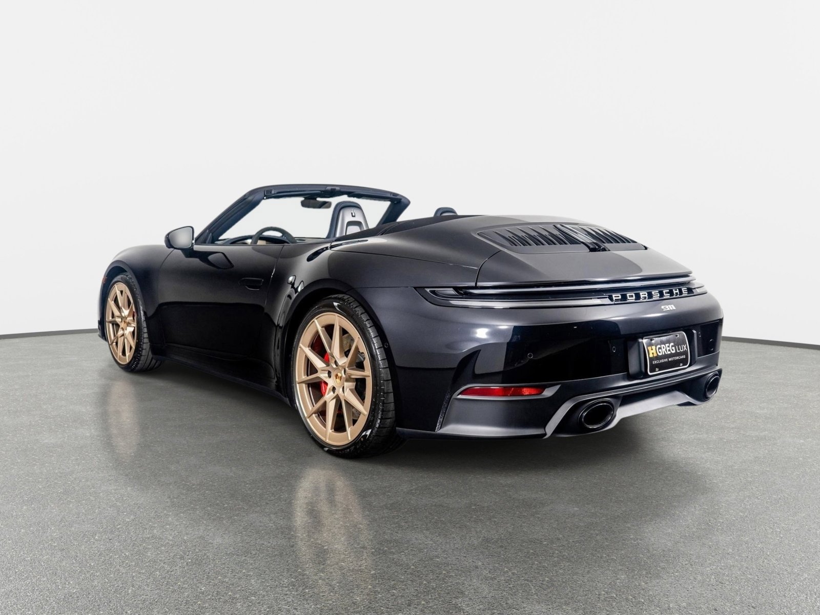 Used 2025 Porsche 911 Carrera S RWD image 15