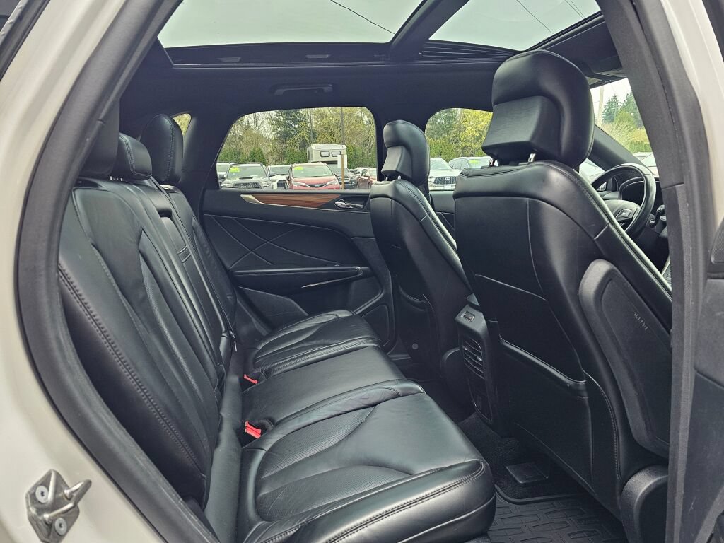 Used 2017 Lincoln MKC Select w/ Select Plus Package AWD/4WD image 11