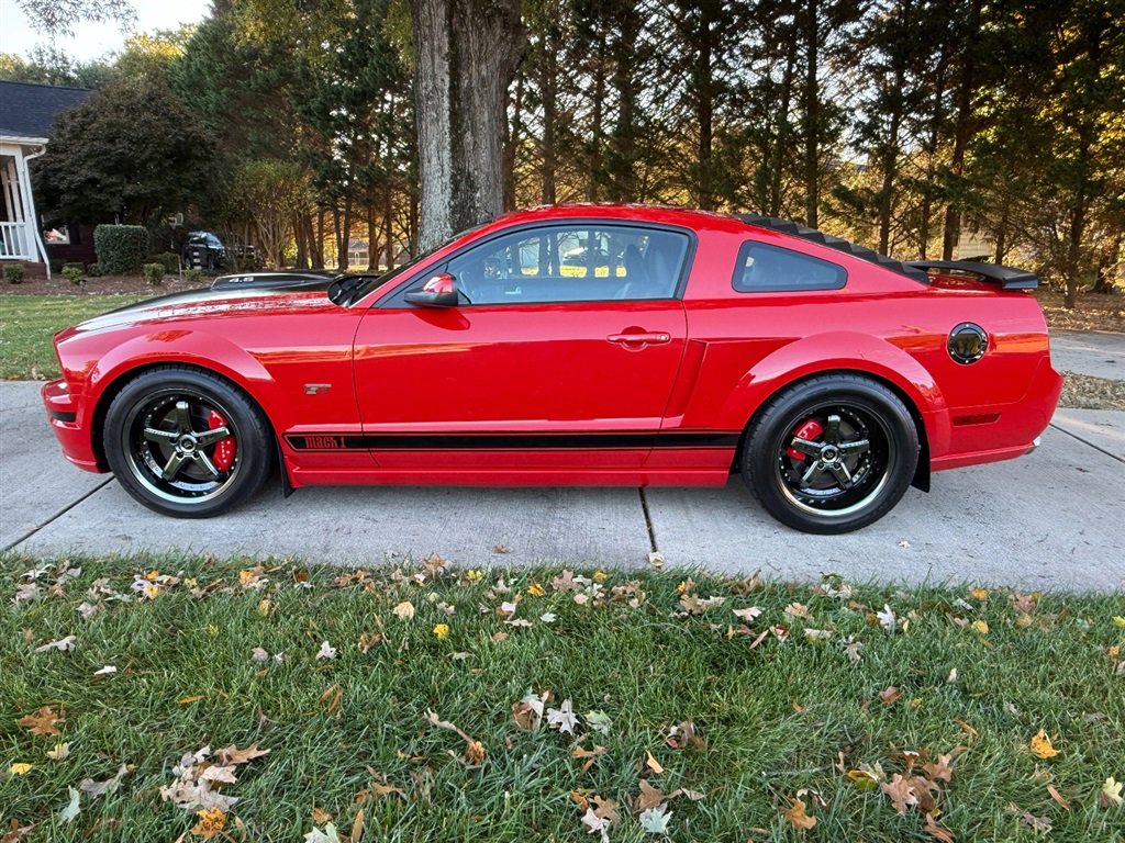 Used 2006 Ford Mustang GT image 18