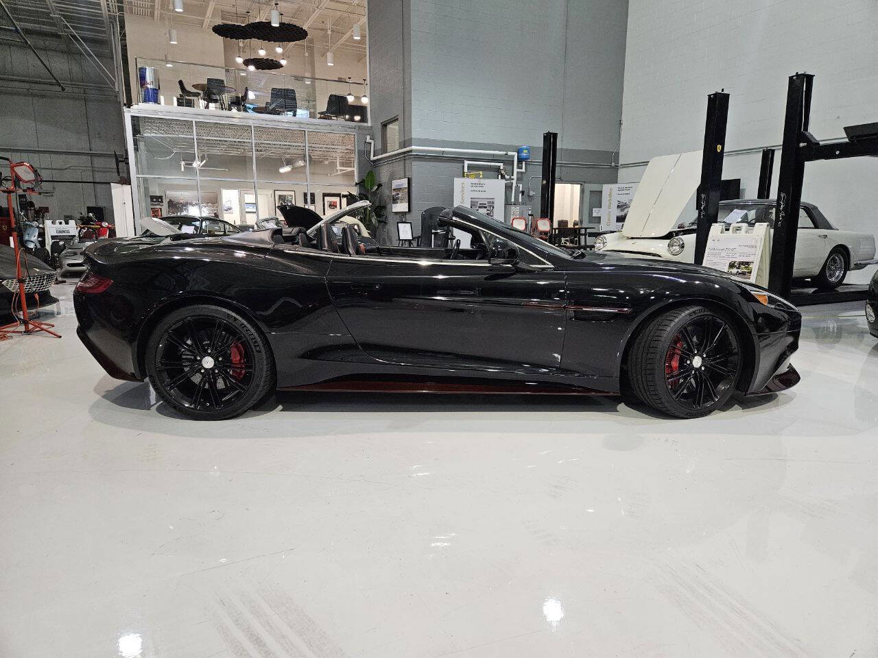 Used 2014 Aston Martin Vanquish Volante image 7