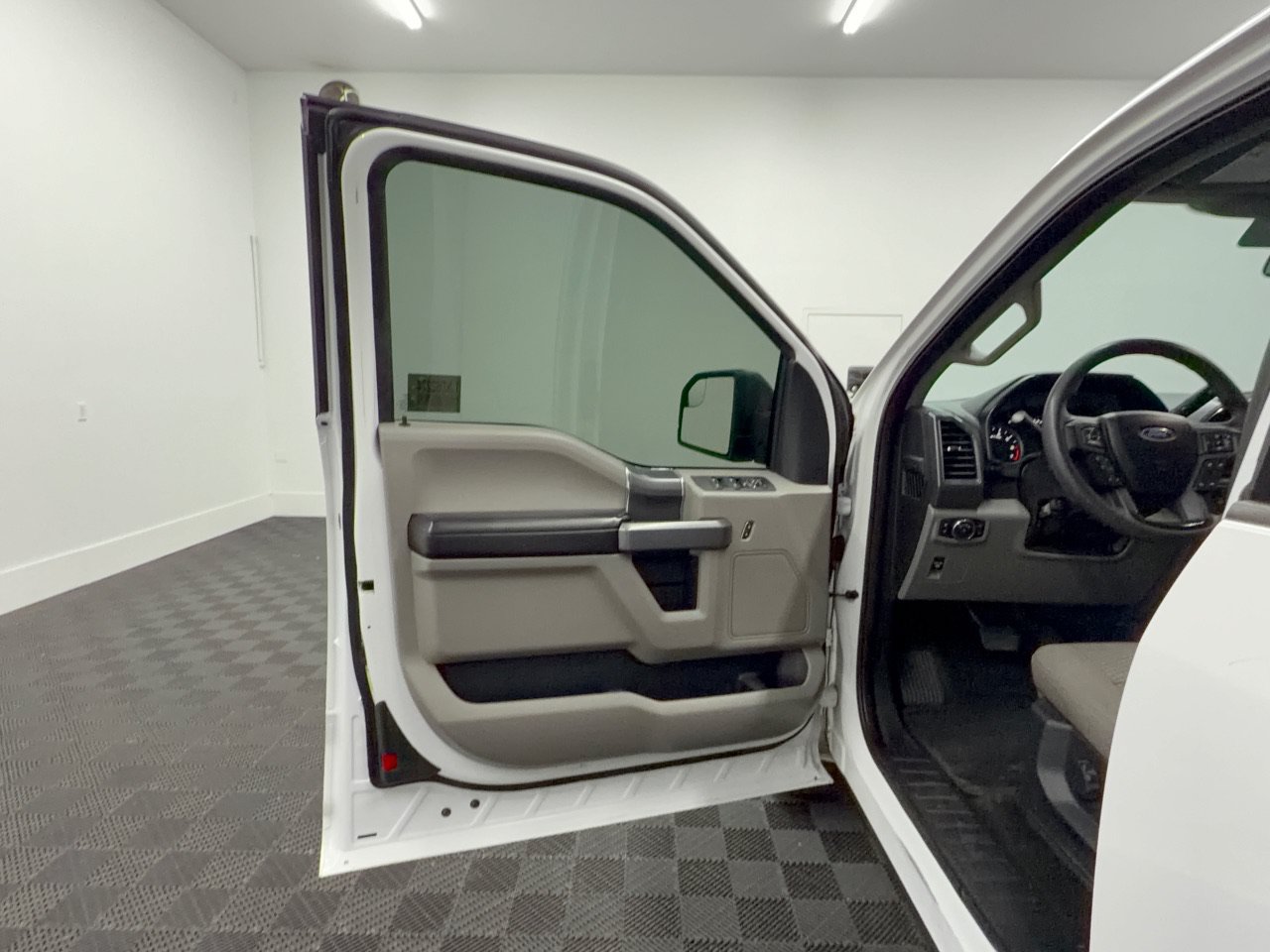 Used 2018 Ford F150 XLT w/ XTR Package AWD/4WD image 14