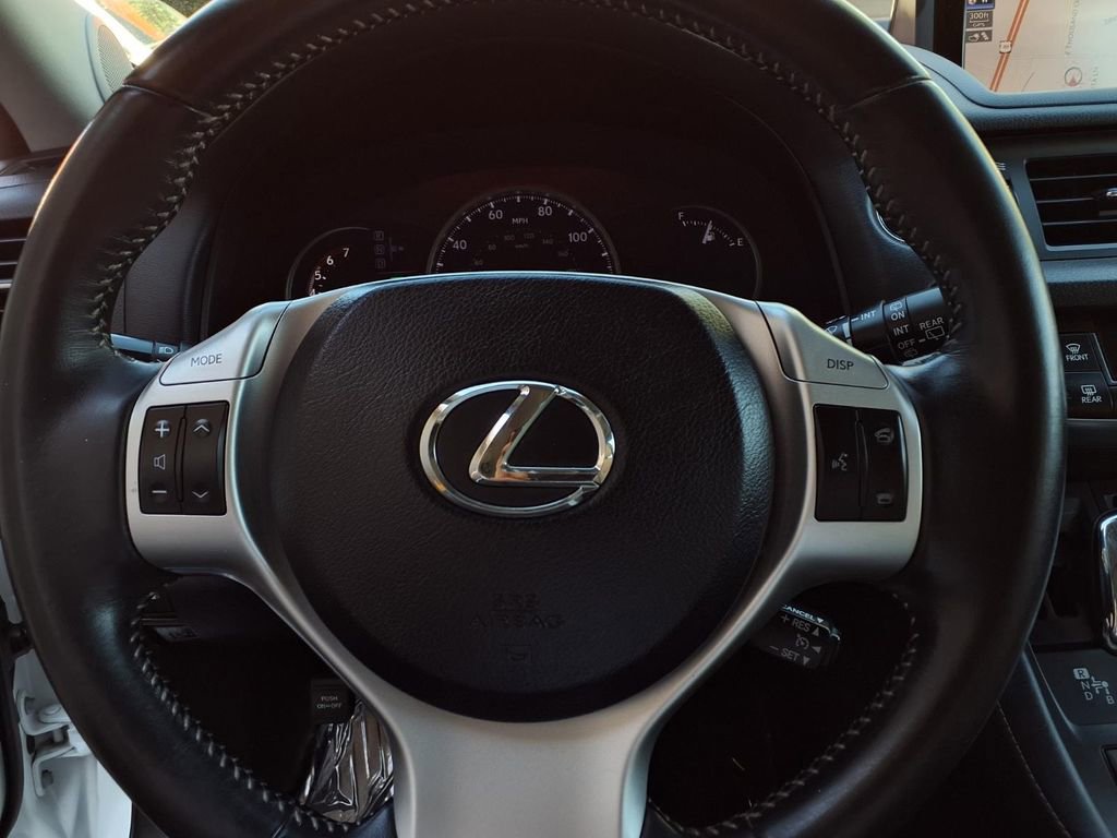 Used 2013 Lexus CT 200h w/ Premium Pkg w/Navigation image 10