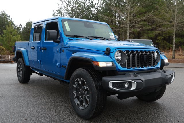 New 2026 Jeep Gladiator Sahara image 3