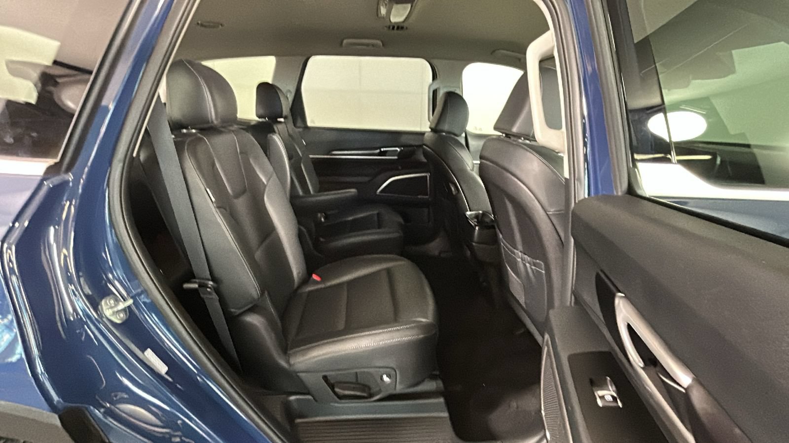 Used 2024 Kia Telluride S AWD/4WD image 34
