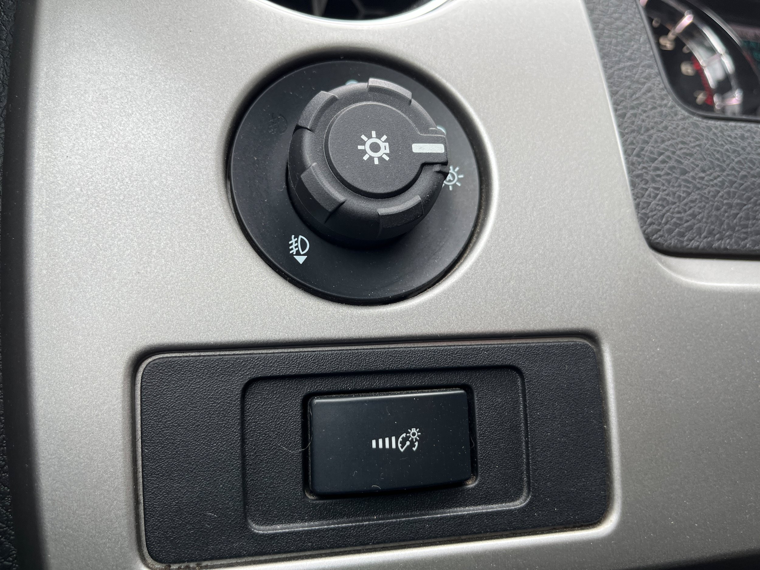 Used 2013 Ford F150 FX4 w/ Luxury Equipment Group AWD/4WD image 21