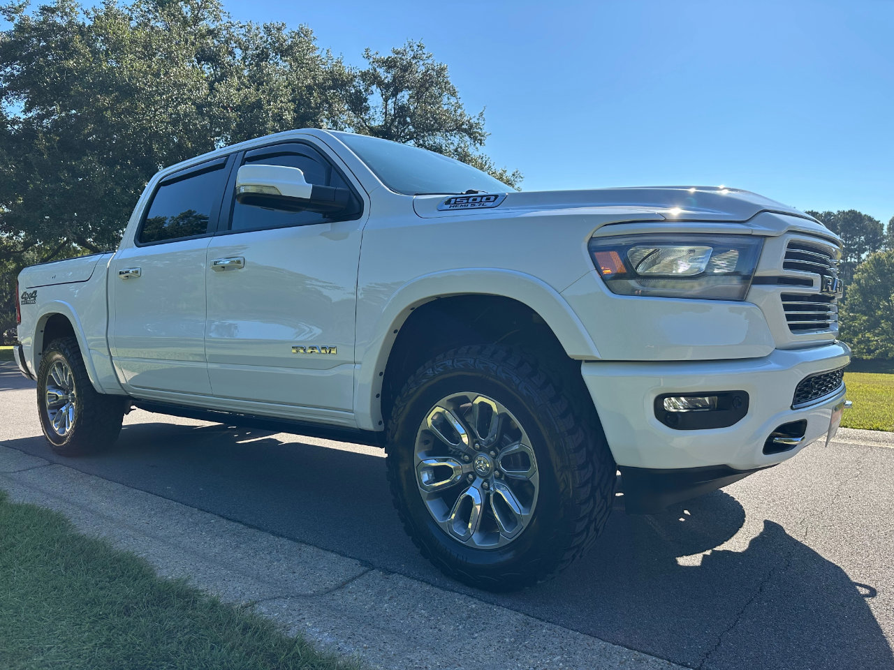 Used 2021 RAM 1500 Laramie w/ Laramie Southwest Edition image 3