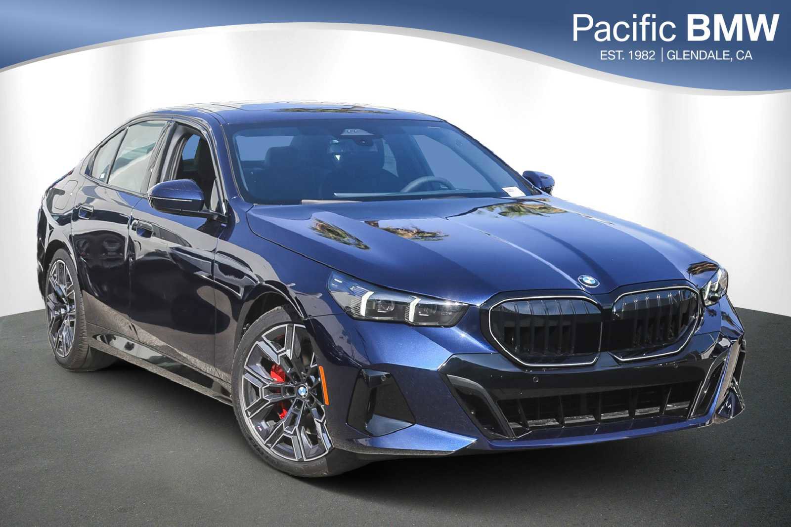 New 2026 BMW 540i xDrive w/ M Sport Package image 1