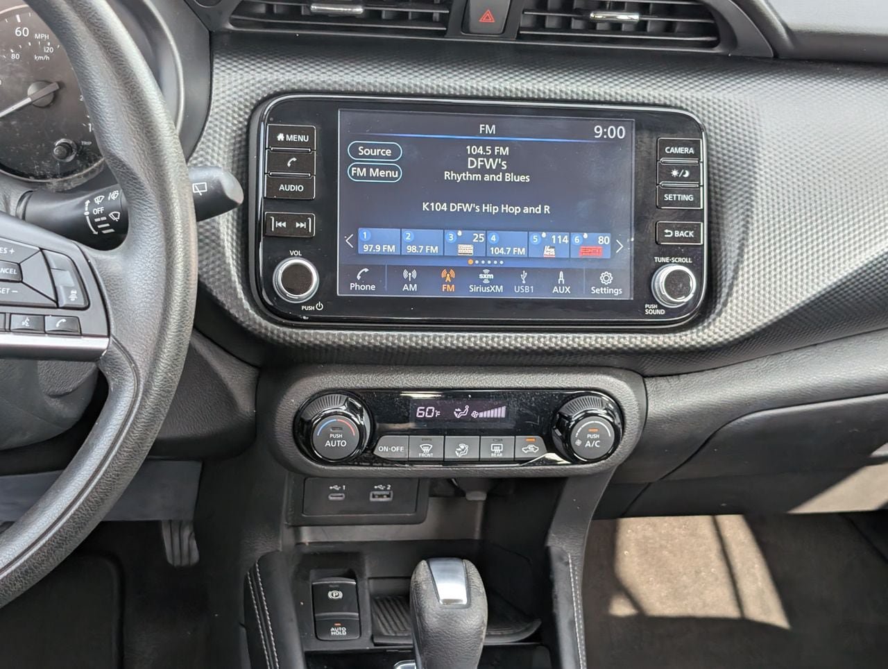 Used 2022 Nissan Kicks SV FWD image 12