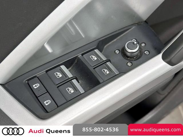 Used 2023 Audi Q3 2.0T Premium w/ Convenience Package AWD/4WD image 18
