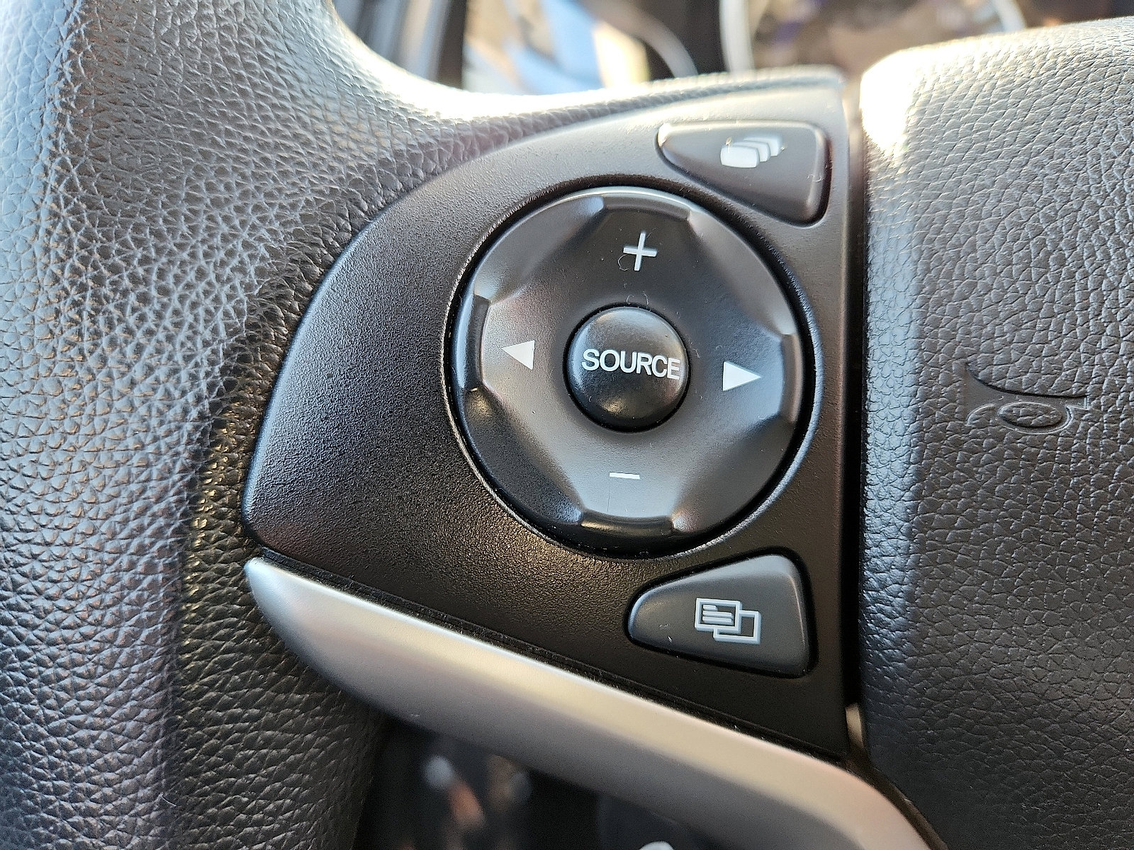 Used 2016 Honda Fit EX image 21