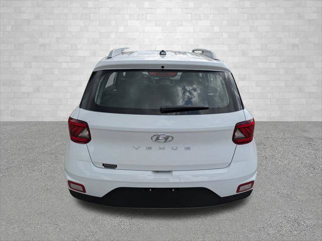 New 2026 Hyundai Venue SEL FWD image 3