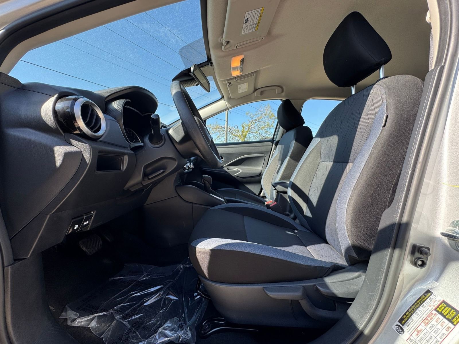 Used 2025 Nissan Versa SV image 23