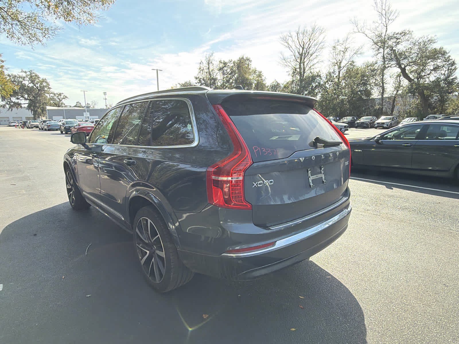 Certified 2023 Volvo XC90 B5 Plus w/ Protection Package Premier image 12