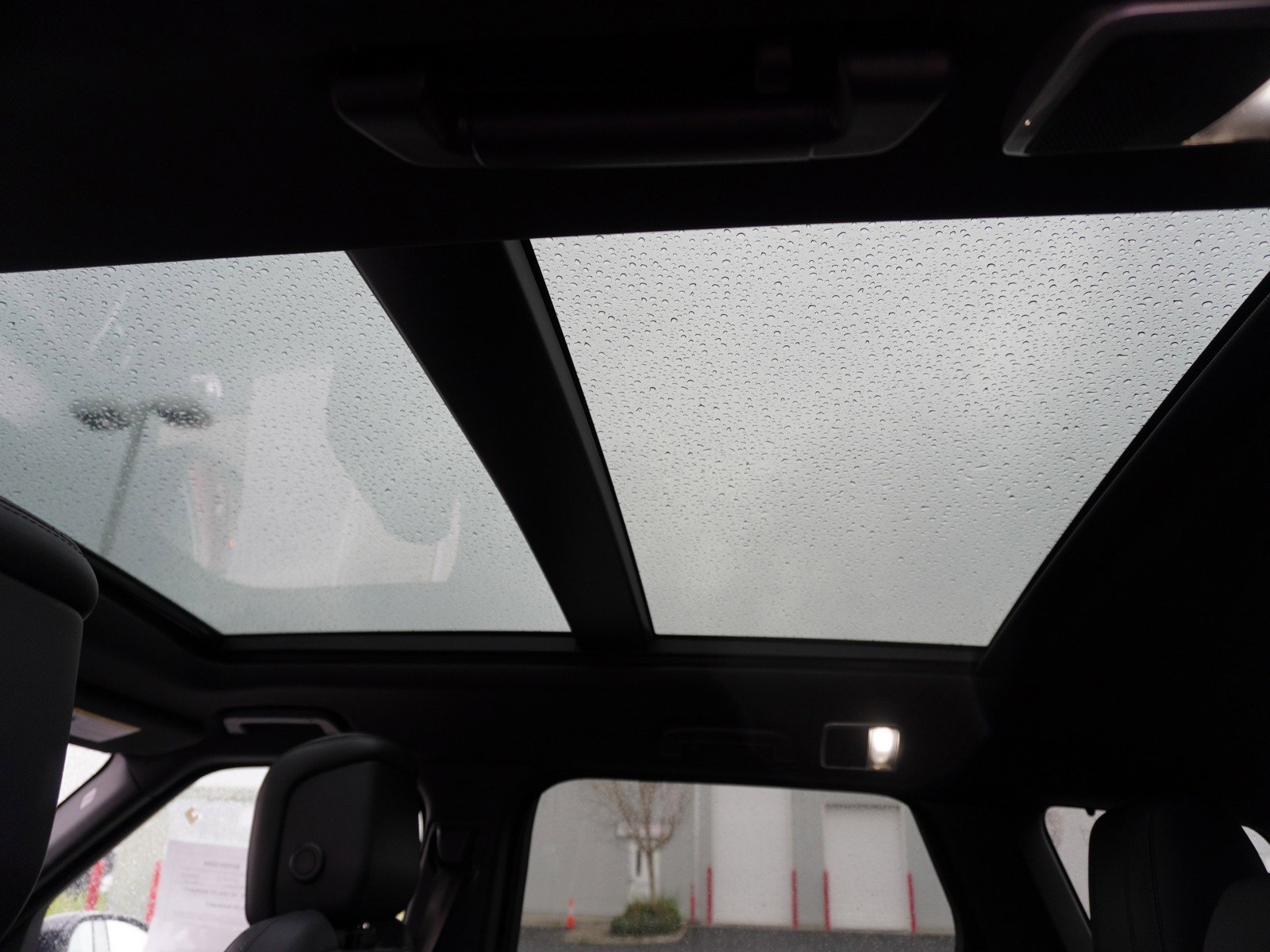 Used 2019 Land Rover Range Rover Sport HSE image 15