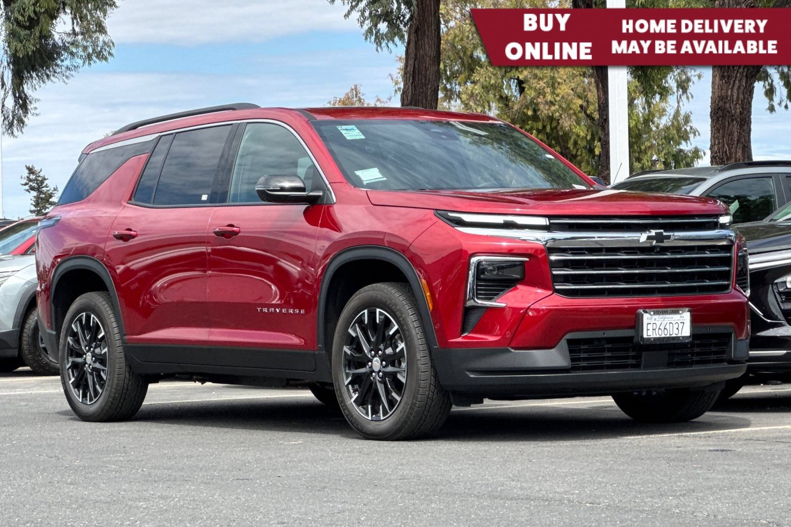 Used 2026 Chevrolet Traverse LT w/ Enhanced Driving Package