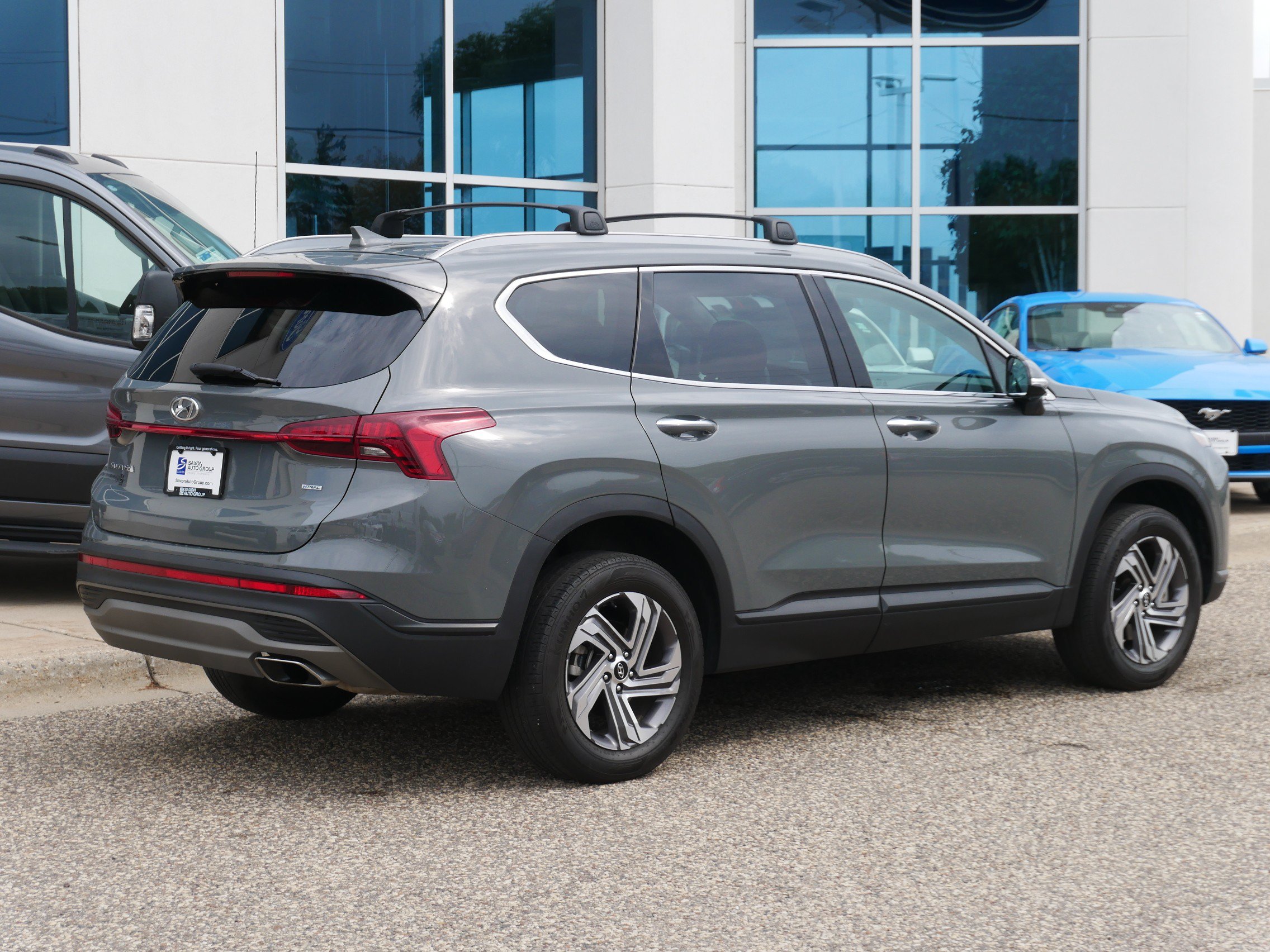 Used 2023 Hyundai Santa Fe SEL AWD/4WD image 3