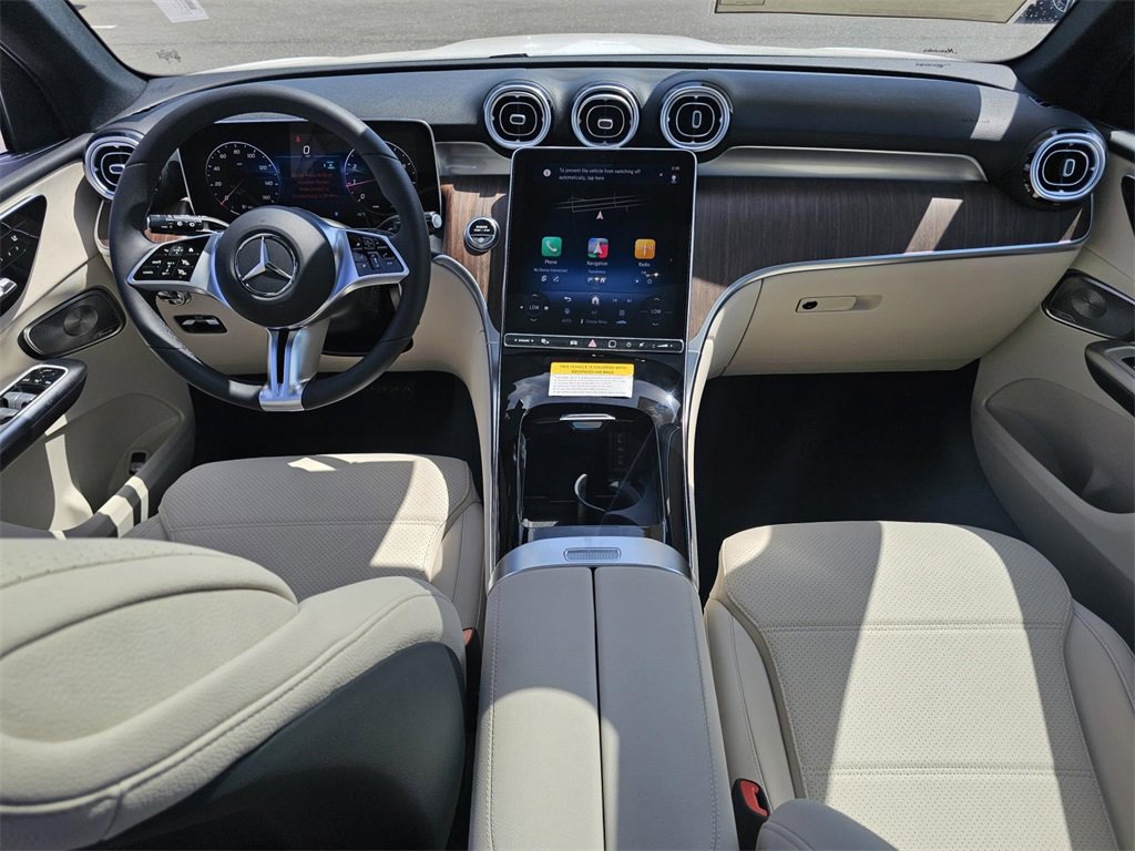 Used 2025 Mercedes-Benz GLC 300 image 25