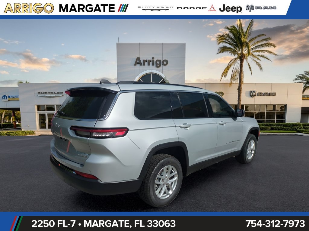 New 2026 Jeep Grand Cherokee L Laredo AWD/4WD image 5