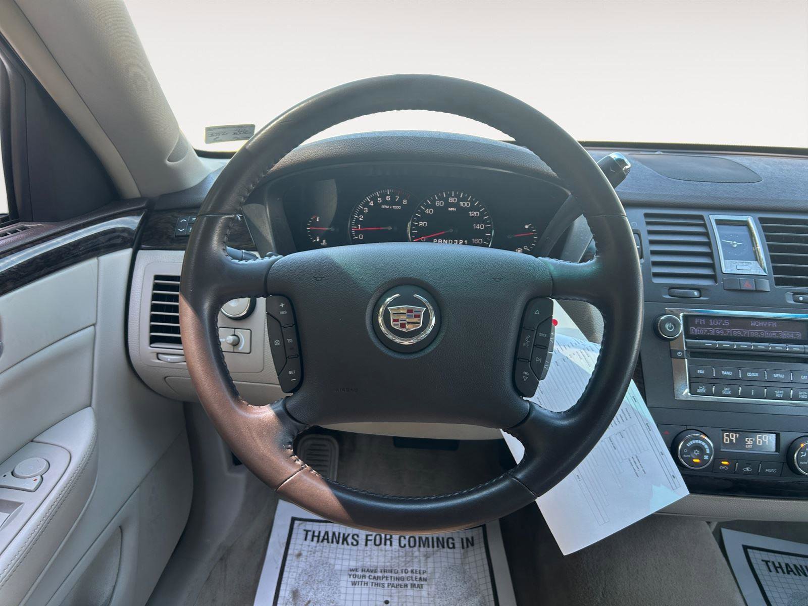 Used 2010 Cadillac DTS FWD image 12