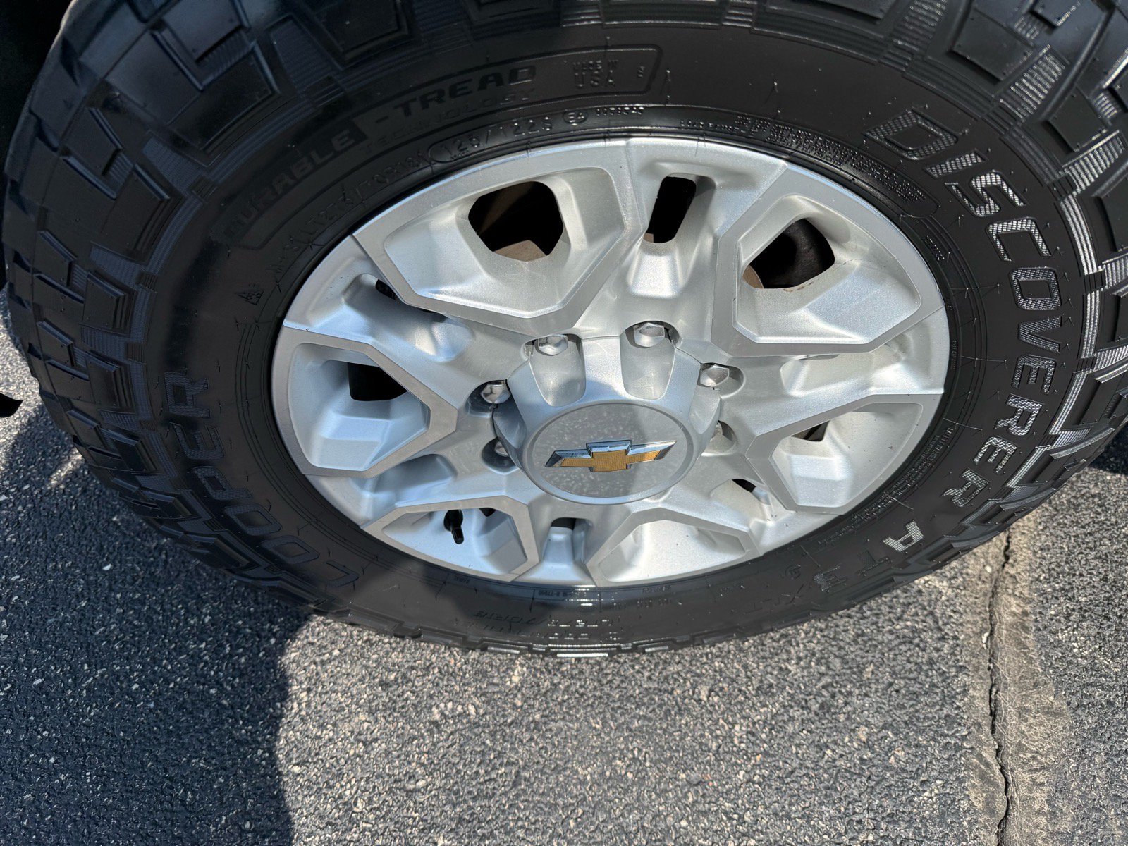 Used 2024 Chevrolet Silverado 2500 LTZ AWD/4WD image 10