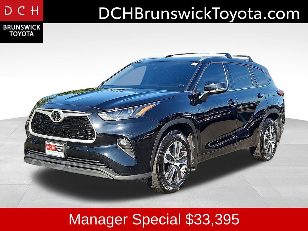 Used 2022 Toyota Highlander XLE