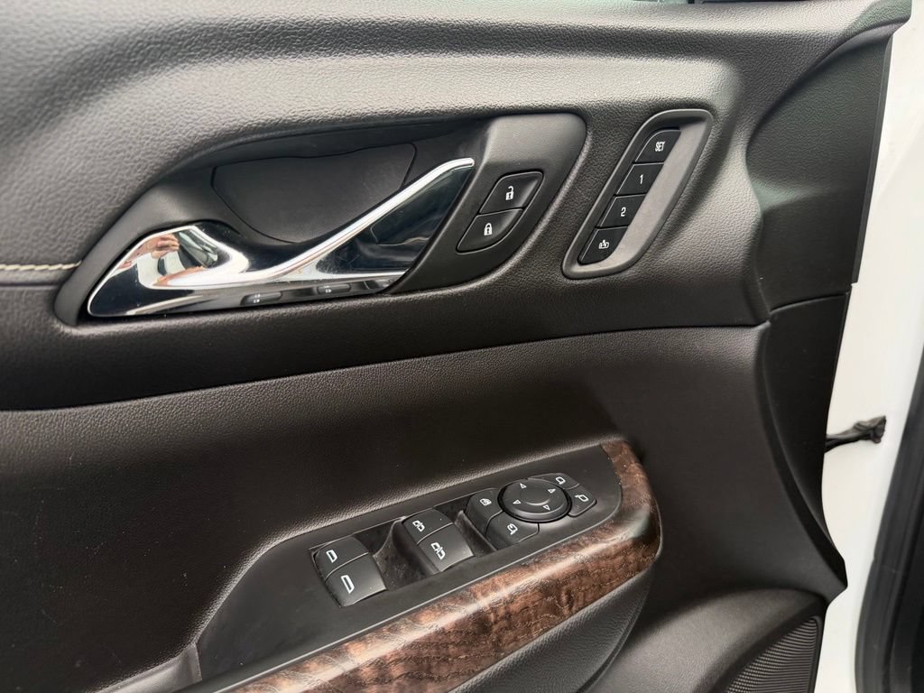 Used 2023 GMC Acadia Denali FWD image 15