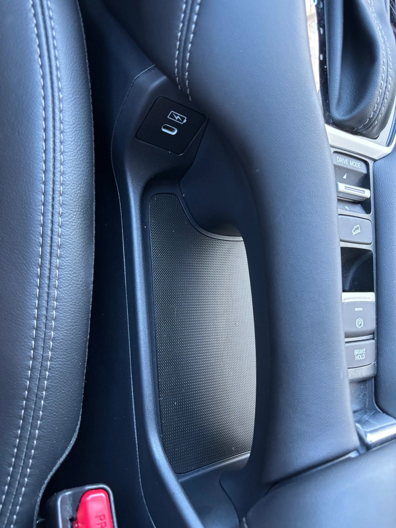 Used 2025 Honda HR-V EX-L image 9