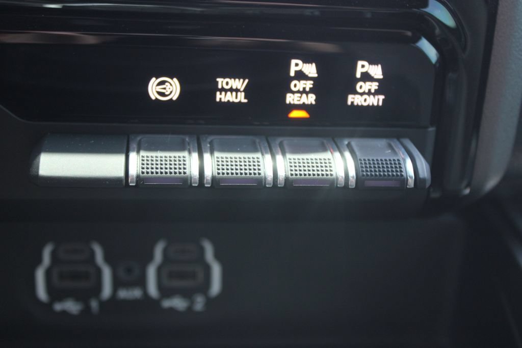 Used 2024 RAM 2500 Big Horn w/ Night Edition AWD/4WD image 51
