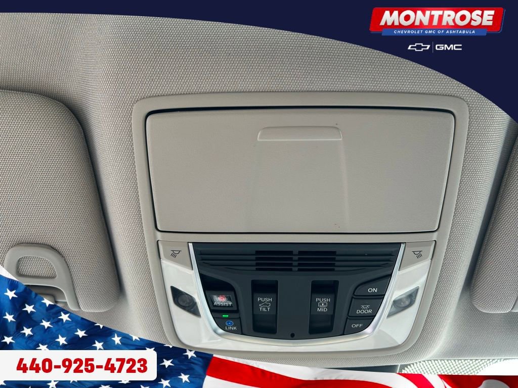 Used 2023 Acura MDX SH-AWD w/ Technology Package image 18