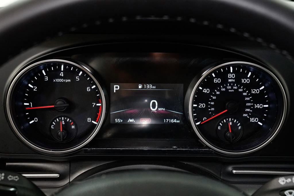 Certified 2024 Kia Carnival LX image 12