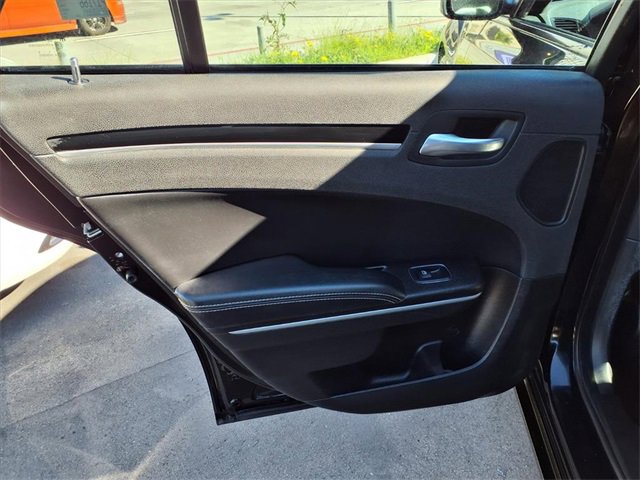 Used 2022 Chrysler 300 S image 7