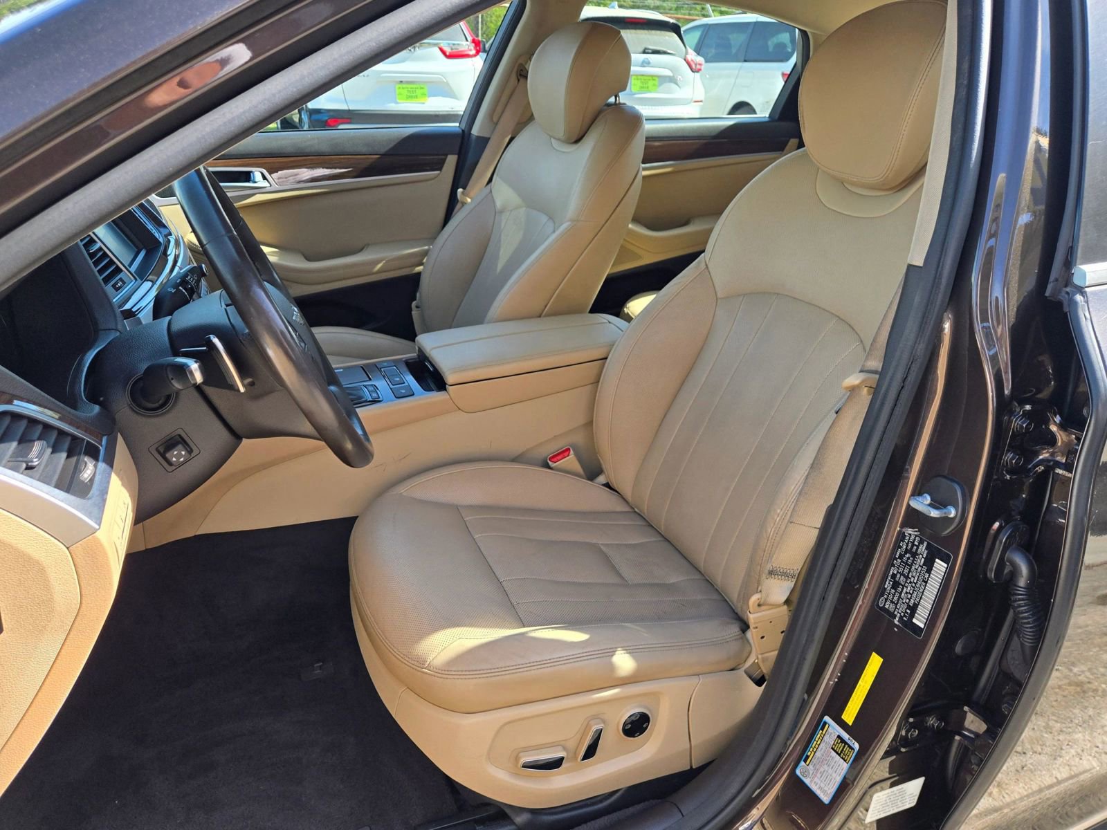Used 2017 Genesis G80 3.8 AWD/4WD image 6