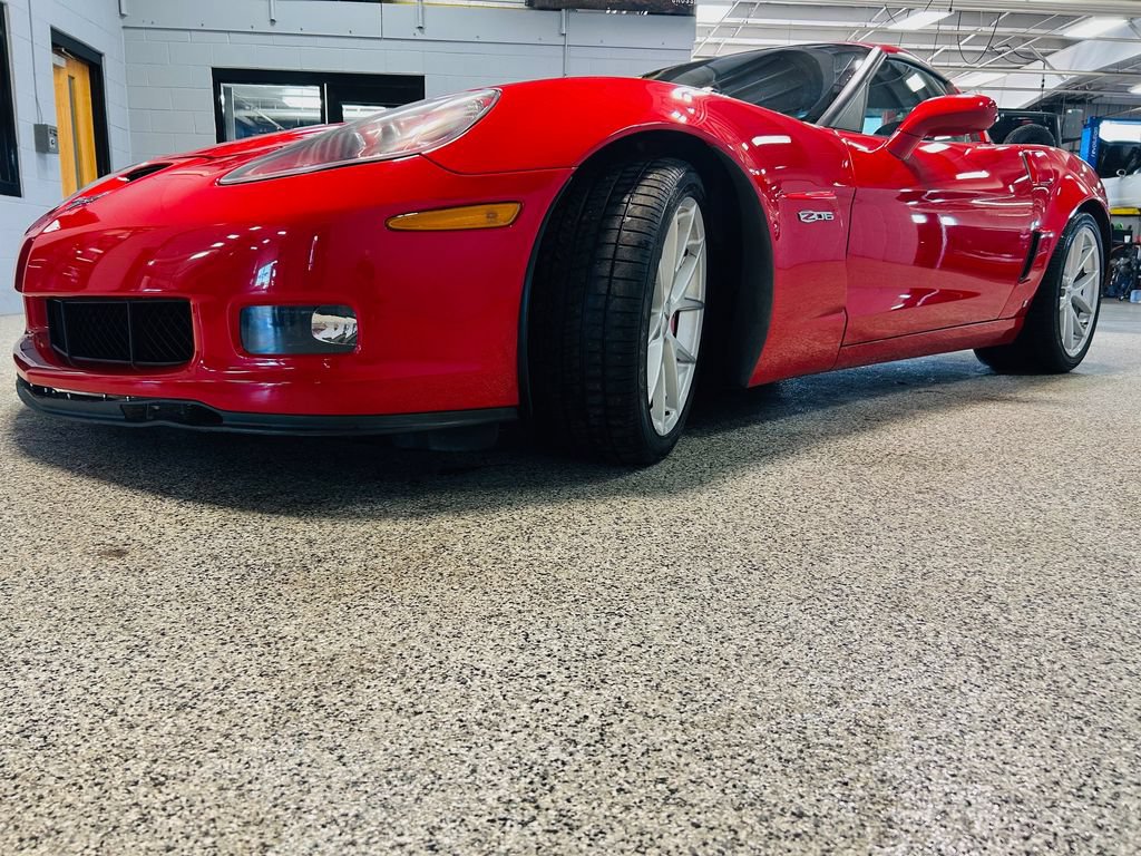 Used 2009 Chevrolet Corvette Z06 RWD image 3