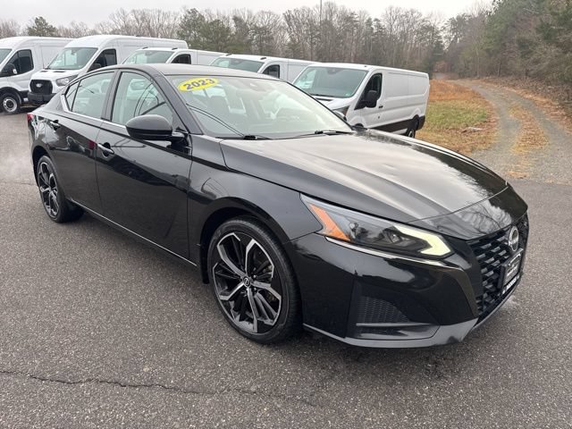 Used 2023 Nissan Altima 2.5 SR AWD/4WD image 28